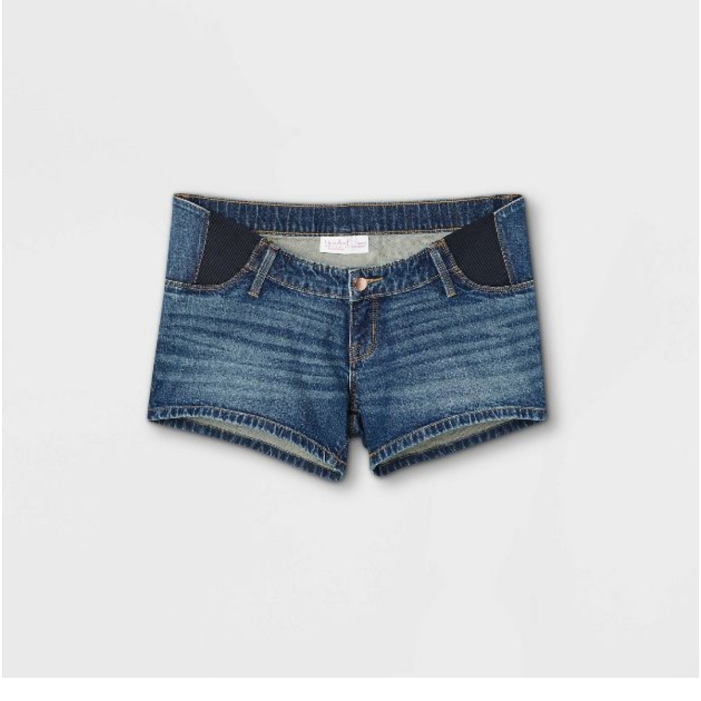 NEW Isabel Maternity by Ingrid & Isabel Blue Jean Shorts